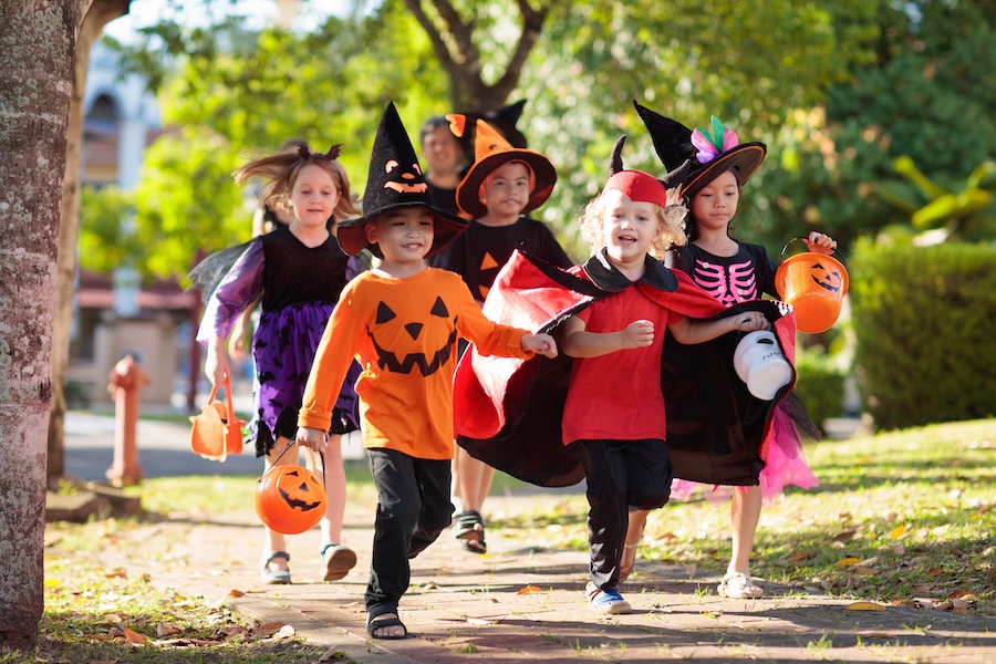 Kids trick or treating