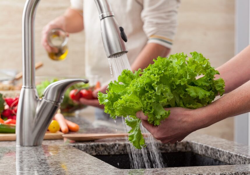 Washing vegetables for a salad