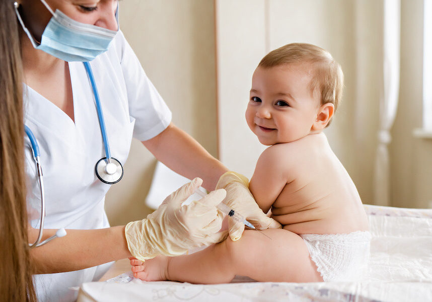 infant receiving vaccine